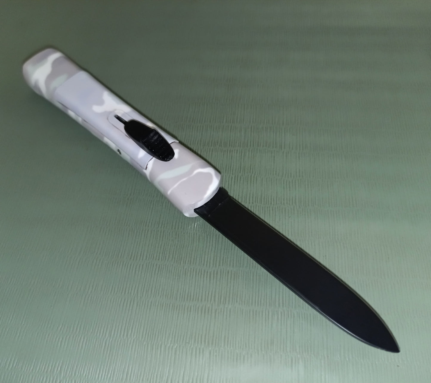Stiletto automatico uscita frontale Otf italiano - Mimetic version 21 cm