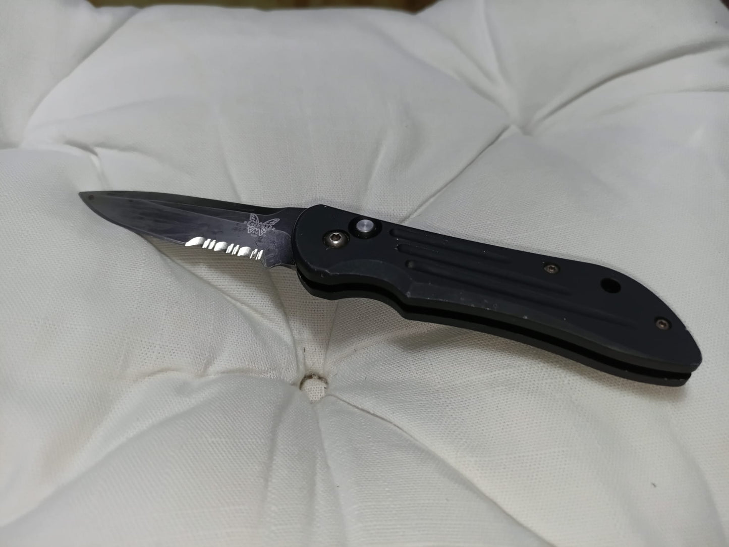 Benchmade Auto Stryker 154cm - coltello automatico - Serrated Tanto Knife 20 cm