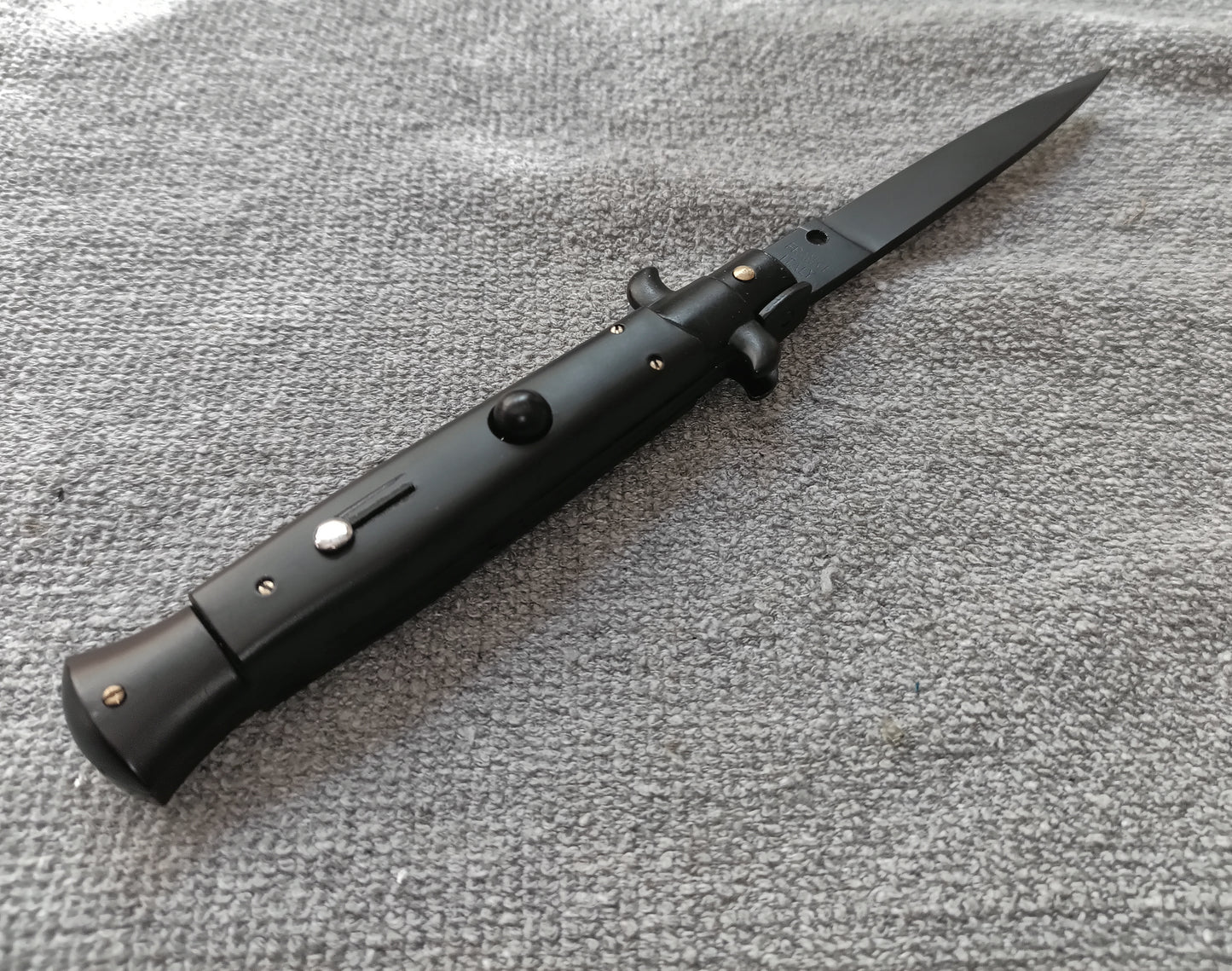 Stiletto automatico italiano - Black version 23 cm