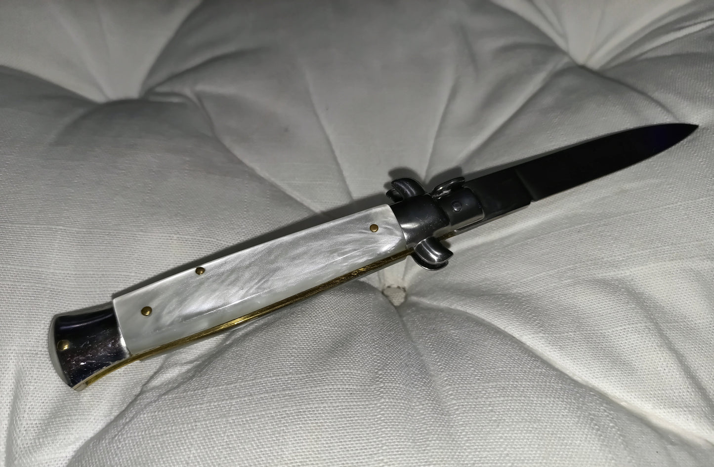 Stiletto automatico italiano - White Pearl handle version 21 cm (ricondizionato)