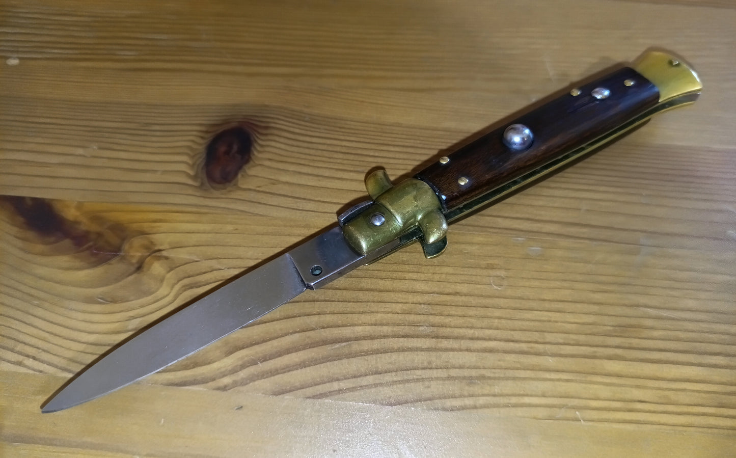 Stiletto automatico italiano - vintage Wood handle version 21 cm (ricondizionato)