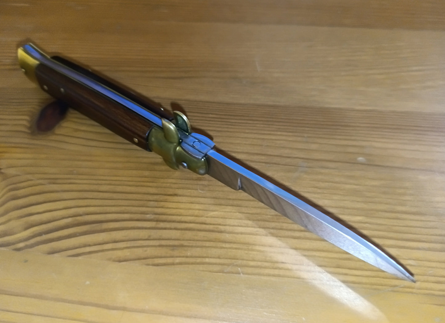 Stiletto automatico italiano - vintage Wood handle version 21 cm (ricondizionato)