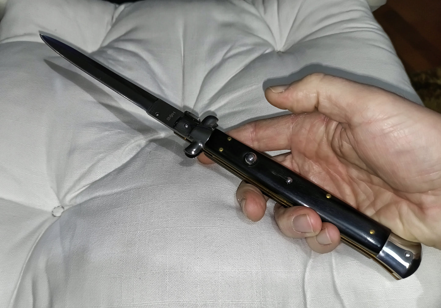 Stiletto automatico italiano - Black Wood version 33,5 cm