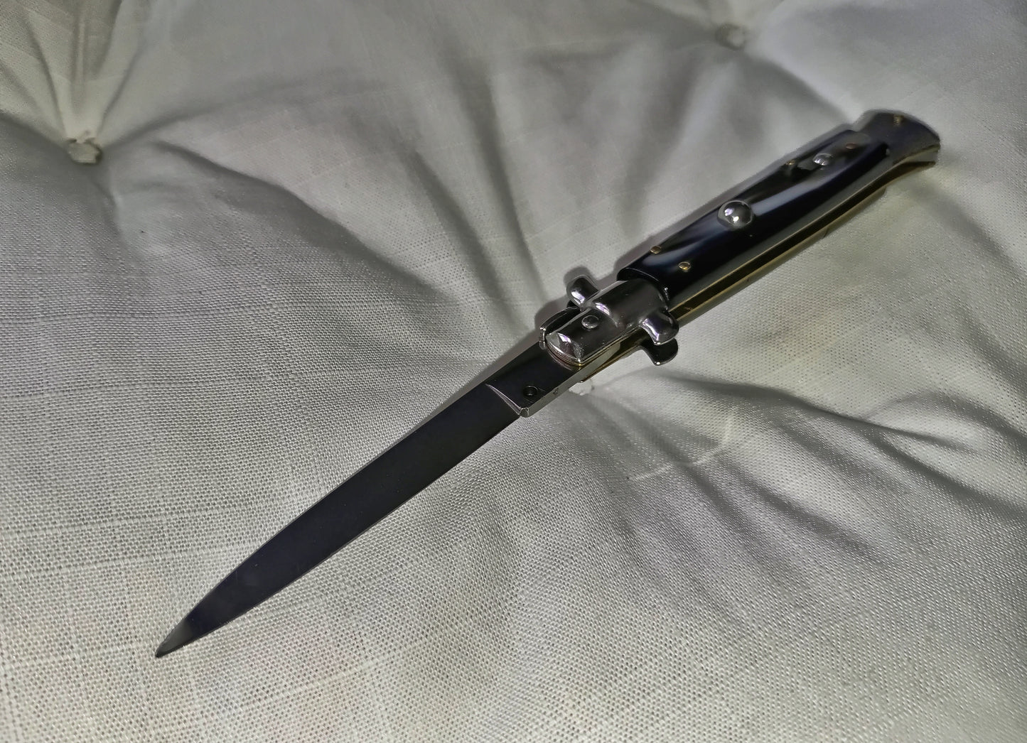Stiletto automatico italiano - Black Grey version 23 cm (ricondizionato - prezzo ridotto)