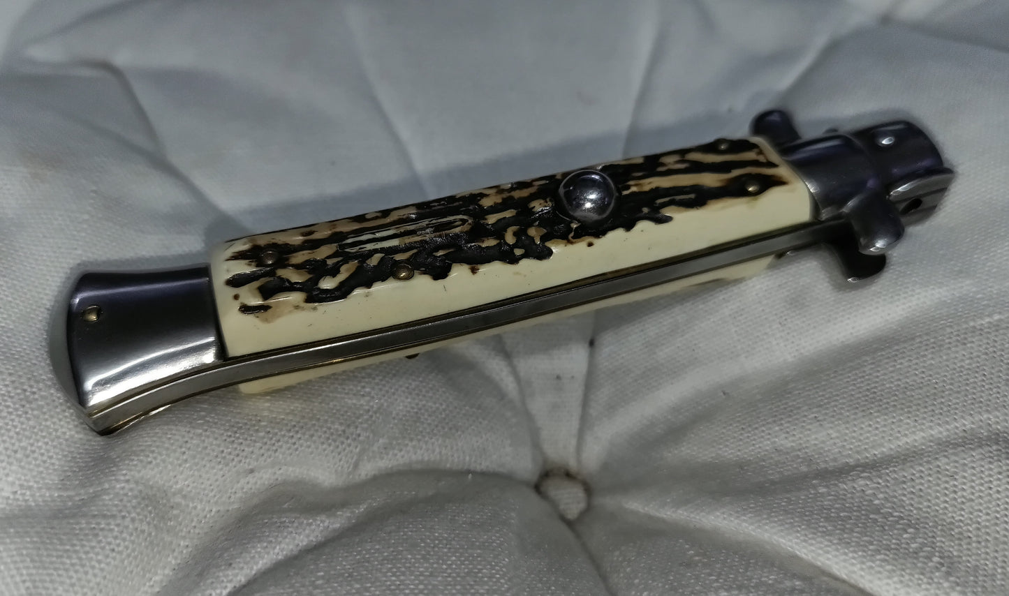 Stiletto automatico italiano - White and Brown version 21 cm